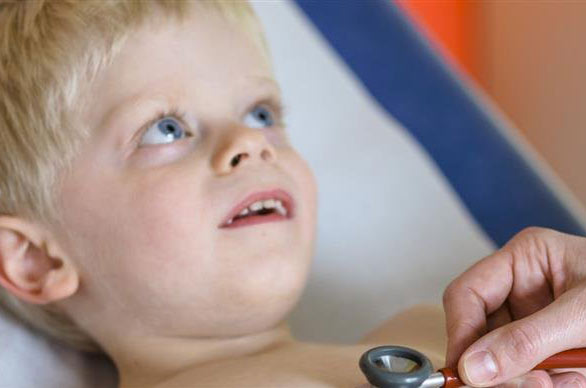 Distinguer la grippe de la COVID-19 : dans quelles situations et avec quels tests ?