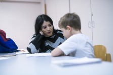 image à la une La Haute Autorité de santé publie des recommandations pour renforcer la qualité des visites en présence d’un tiers et mieux protéger les enfants